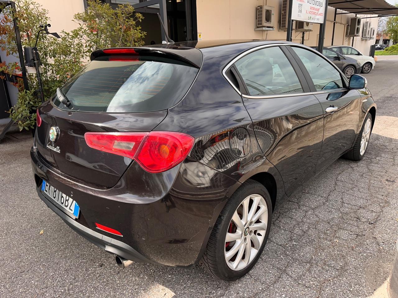 Alfa Romeo Giulietta 2.0 JTDm-2 140 CV Distinctive