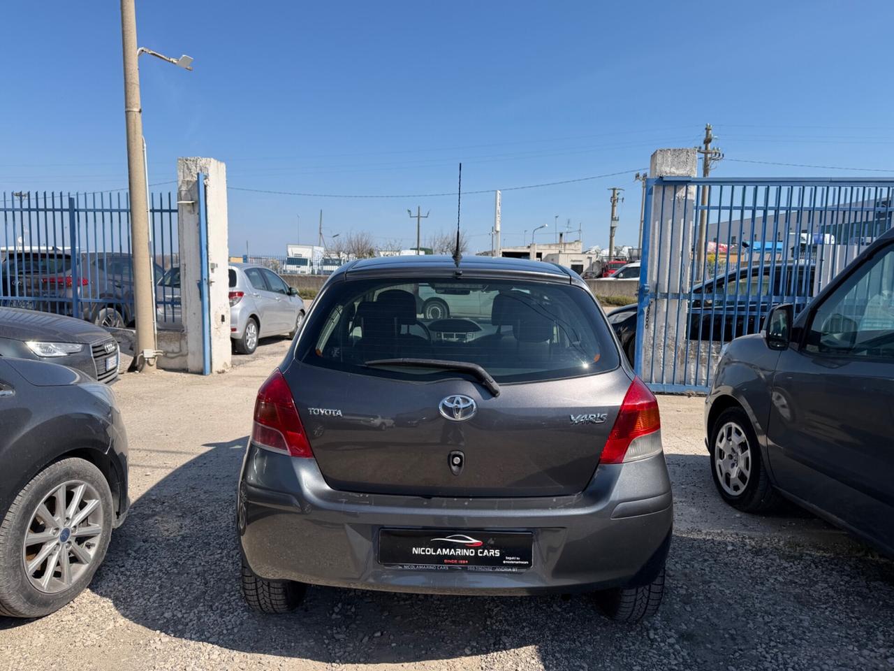 Toyota Yaris 1.0 5 porte Sol