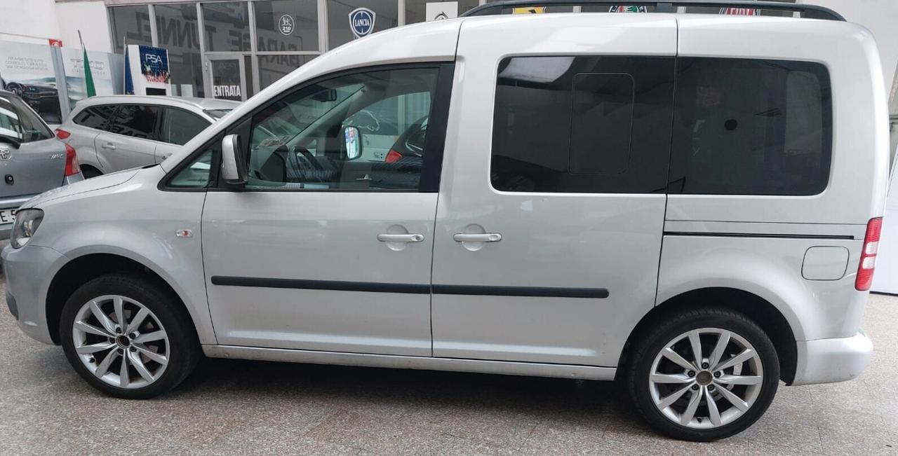 Volkswagen Caddy 1.6 TDI 102 CV DSG 5 POSTI