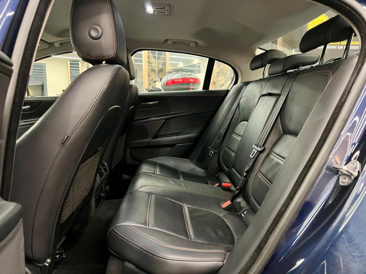 Jaguar XE 2.0 D 180 CV aut. Portfolio