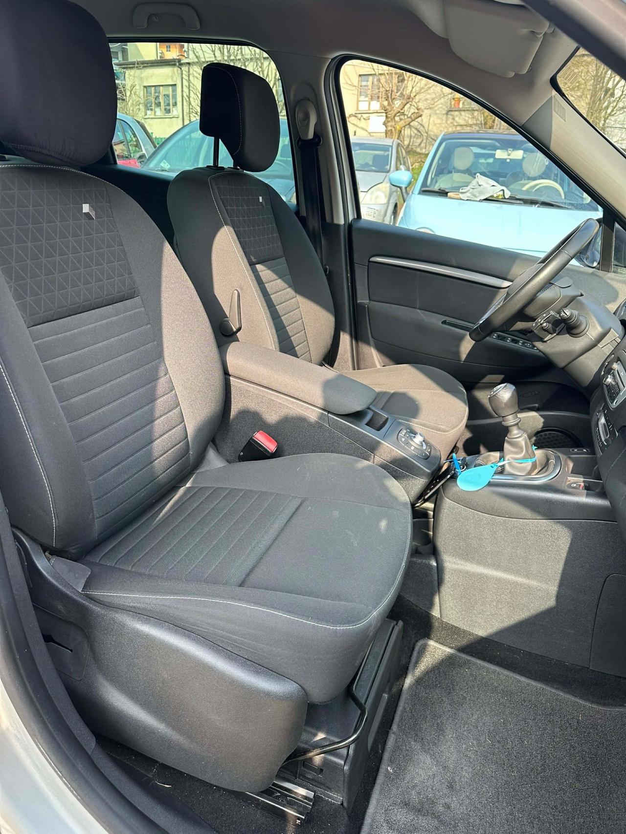 Renault SCÈNIC 1.5 dCi 110CV S&S BOSE