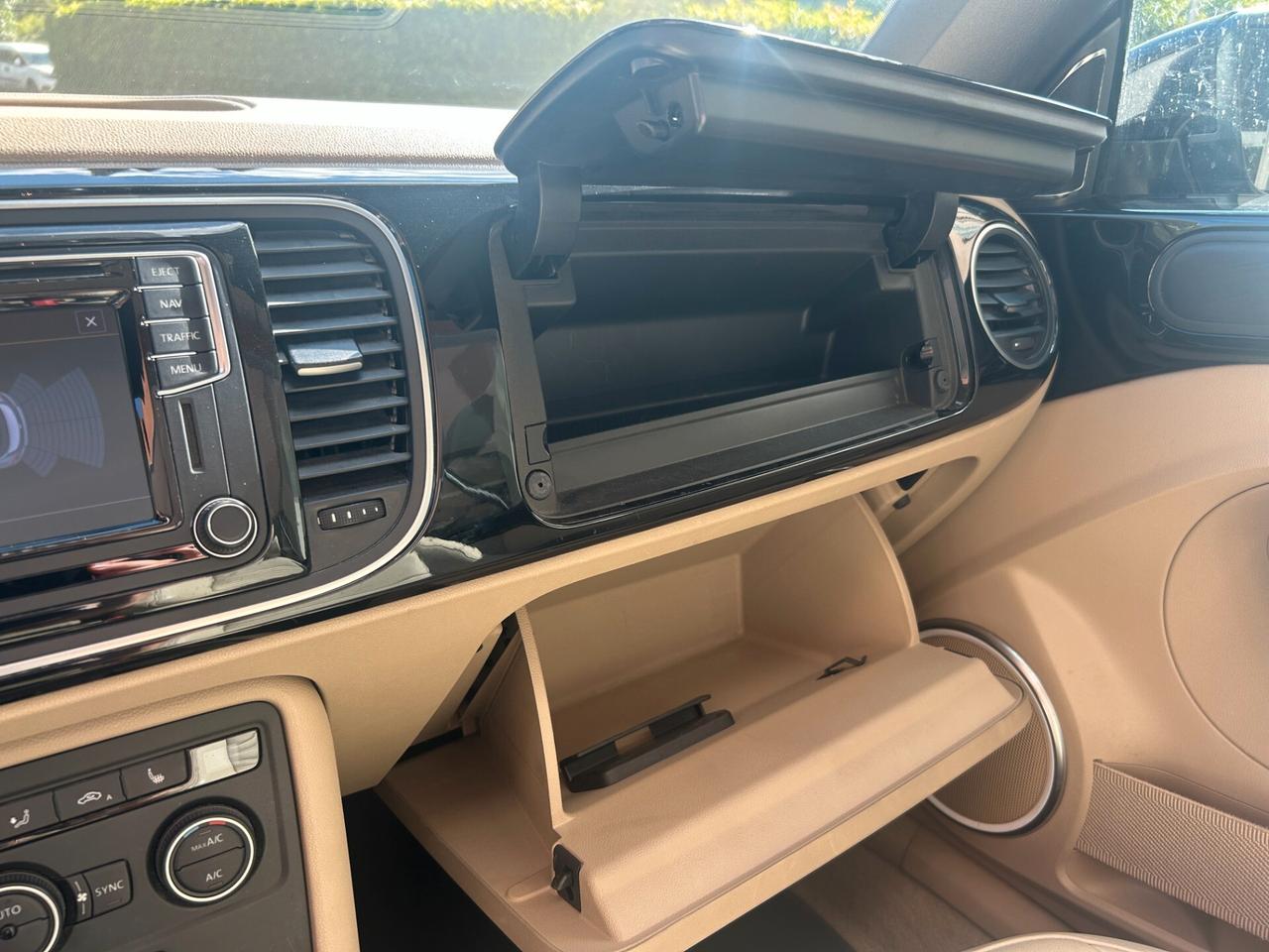 Volkswagen Maggiolino 1.2 pelle-navi-led