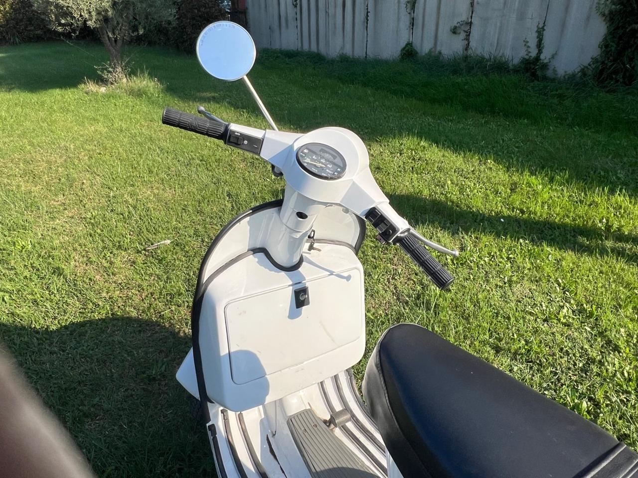 Piaggio Vespa 125 PX