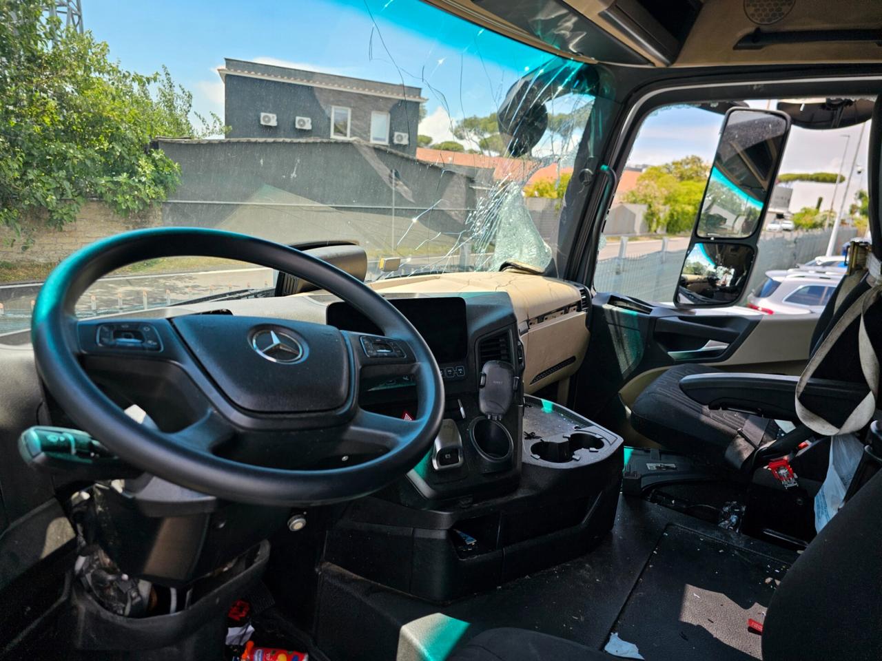 SINISTRATO Mercedes Benz ACTROS MOTRICE 1845