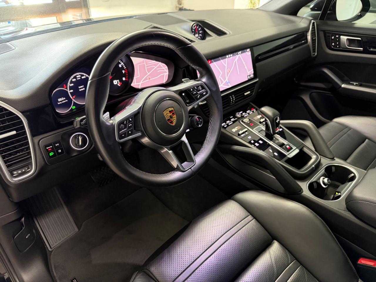 Porsche Cayenne Coupé 3.0 V6 TETTO