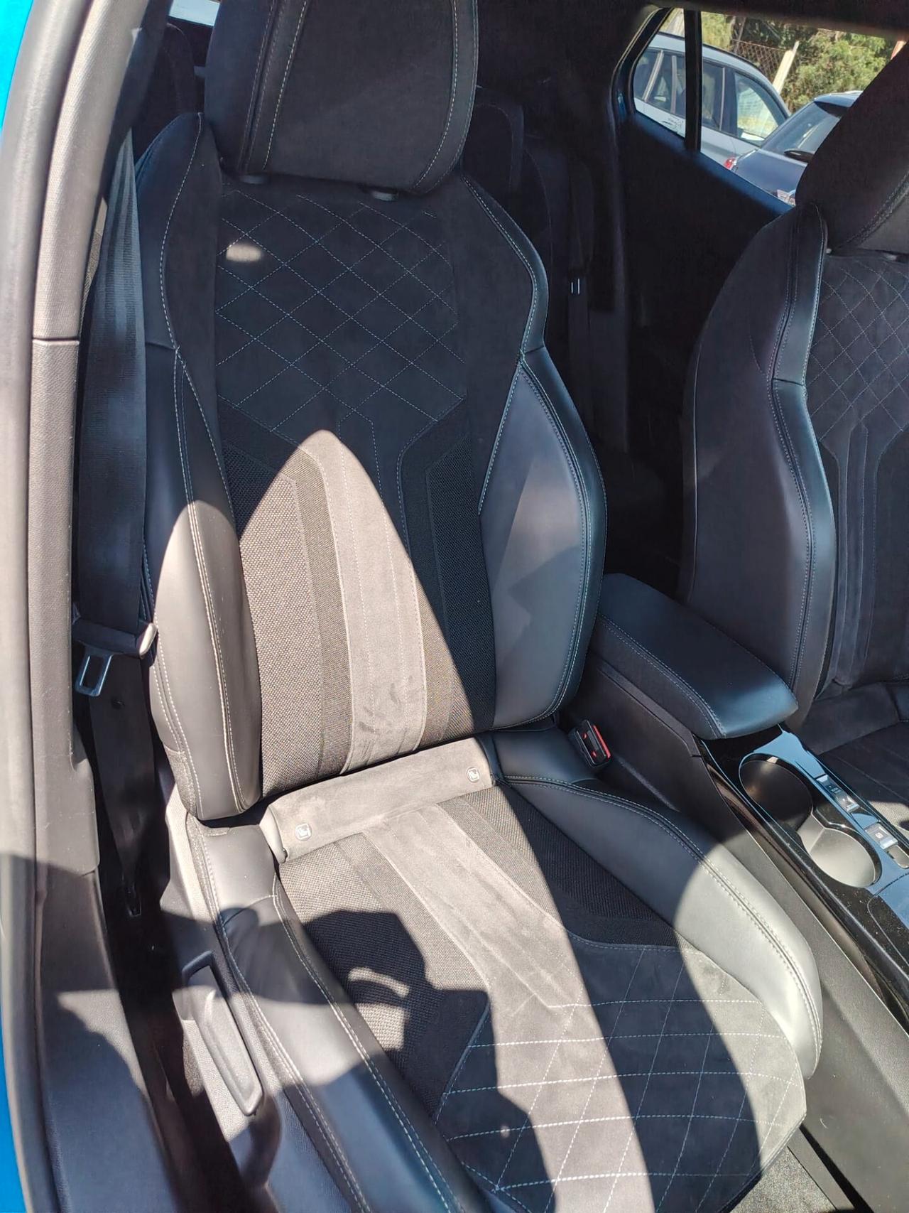 Peugeot 2008 2022 - 1.5DCI 130CV GT LB AUTOMOBILI