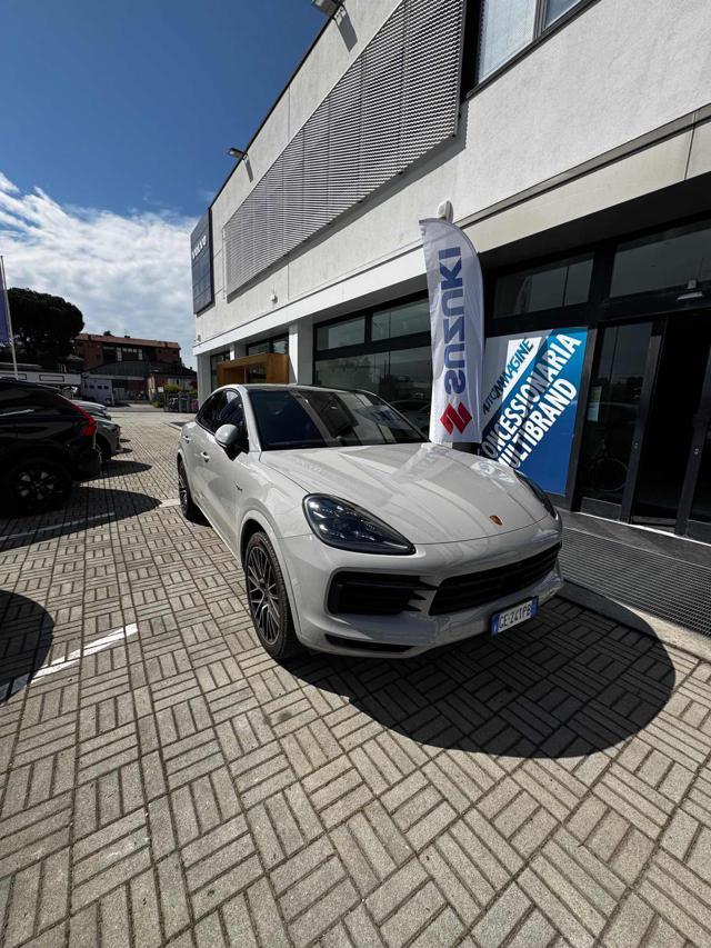 PORSCHE Cayenne Coupé 3.0 V6 E-Hybrid 462CV