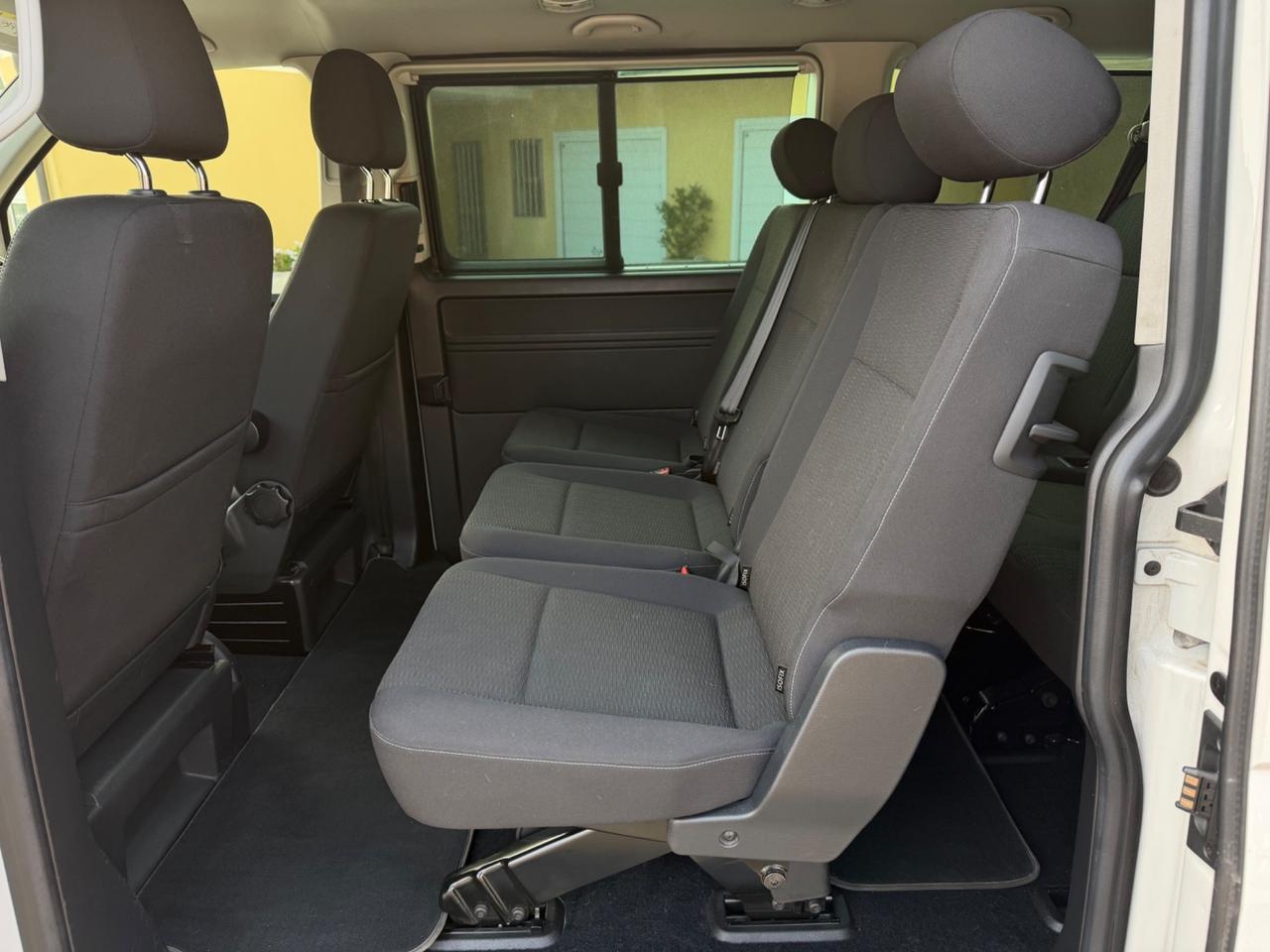 Volkswagen Caravelle 2.0 150CV DSG 9 POSTI