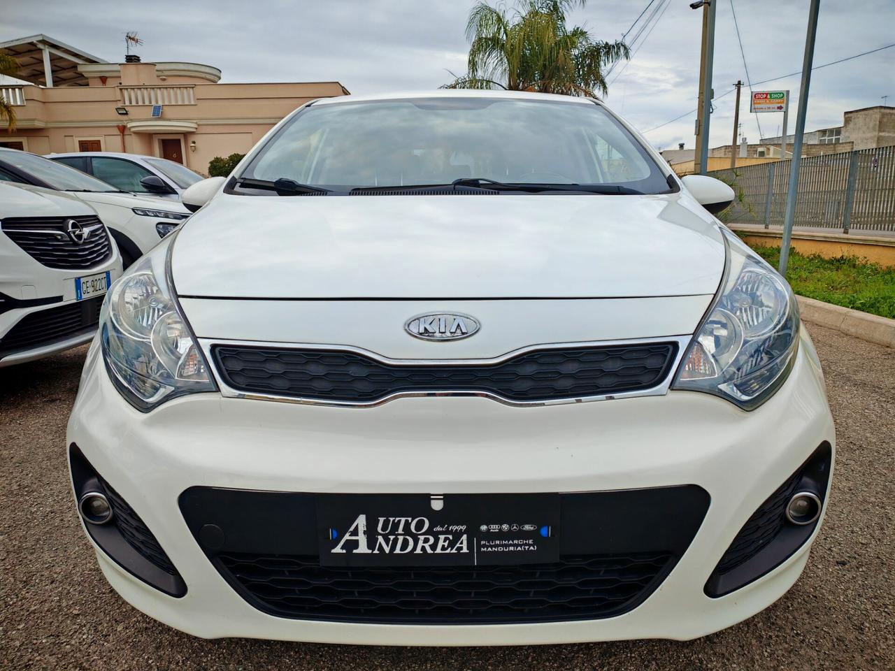 Kia Rio 1.1CRDi EX Plus Full Optional 2013