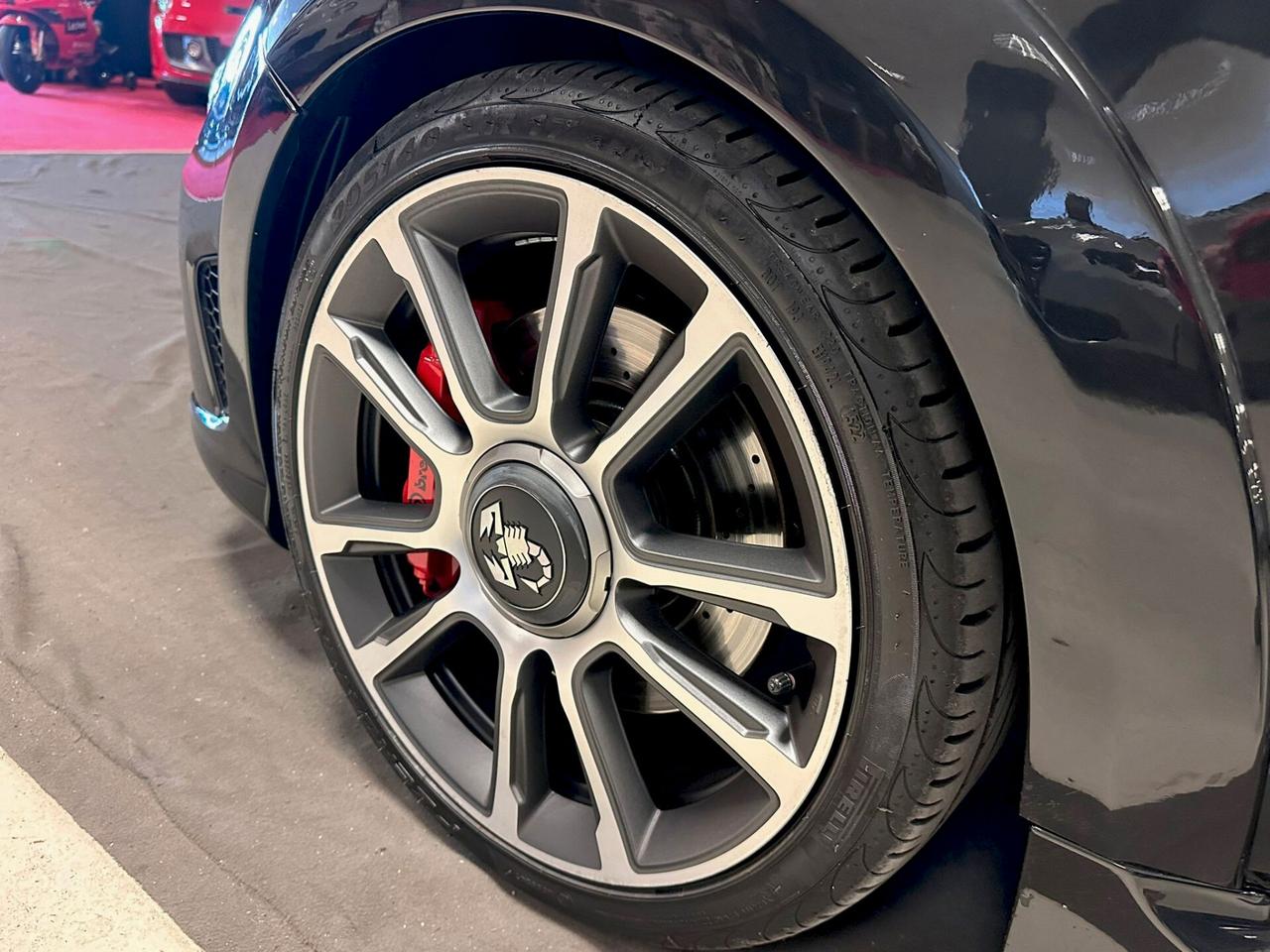 Abarth 595 C 1.4 Turbo T-Jet 165 CV