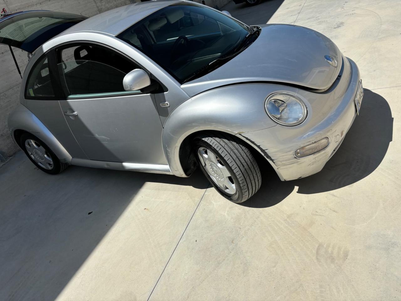 VOLKSWAGEN New Beetle 1.9 TDI