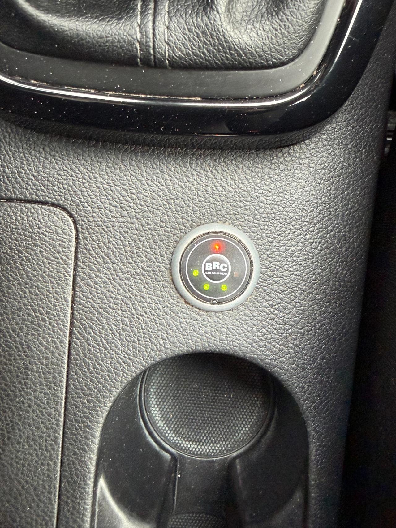 Kia Stonic 1.4 MPI EcoGPL Style - 2019