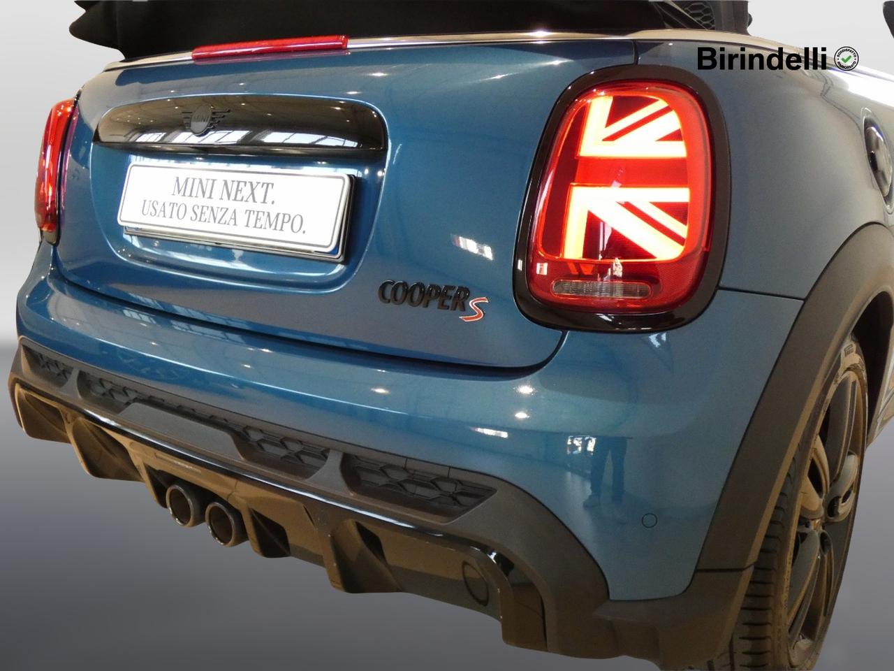 MINI Mini Cabrio (F57) - Mini 2.0 Cooper S JCW Cabrio
