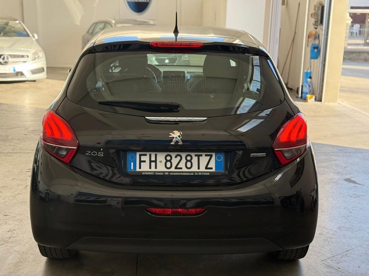 Peugeot 208 82CV 5 porte NEOPATENTATI