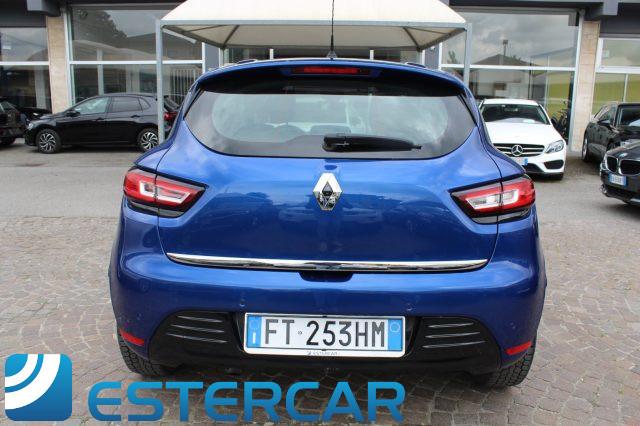 RENAULT Clio TCe 12V 75CV 5 porte NEOPATENTATI