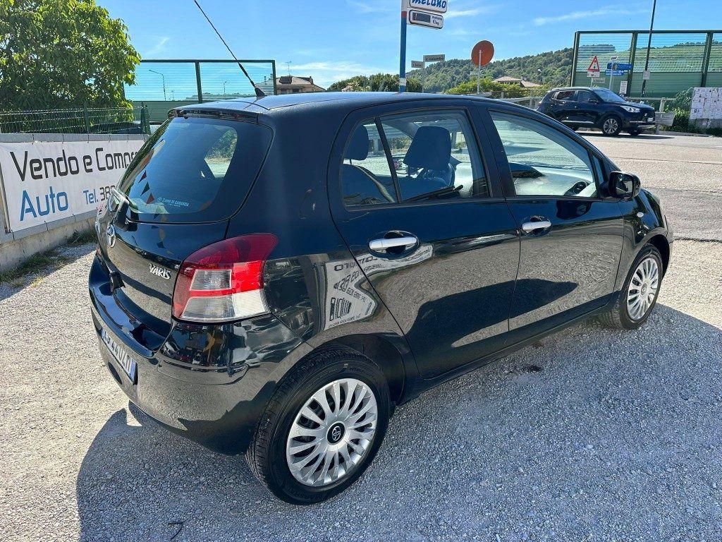 TOYOTA Yaris 1.4 D-4D DPF 5 porte