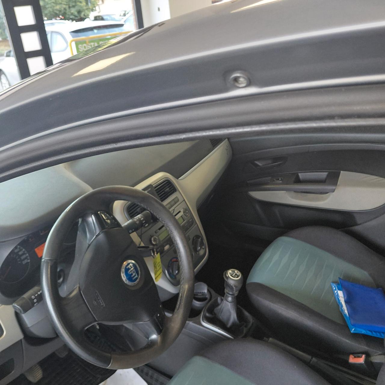 FIAT GRANDE PUNTO ANNO 2006 BZ 1.2 ADATTA NEOPATENTATI KM 189 MILA