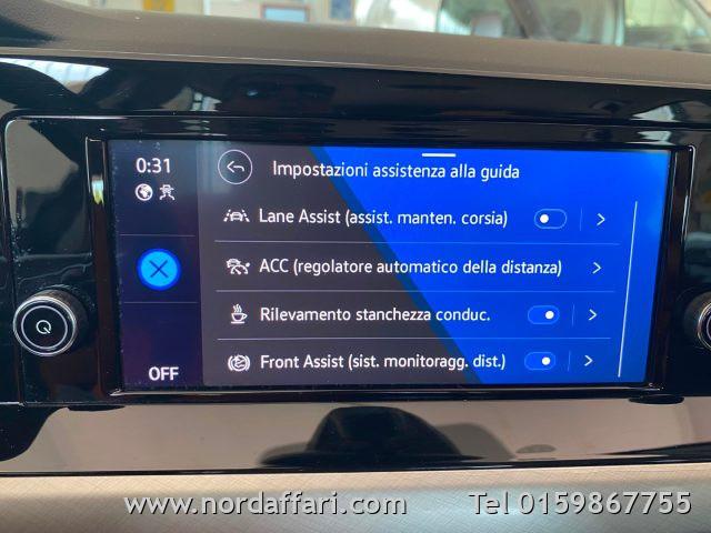 VOLKSWAGEN Golf 1.0 eTSI EVO DSG Life