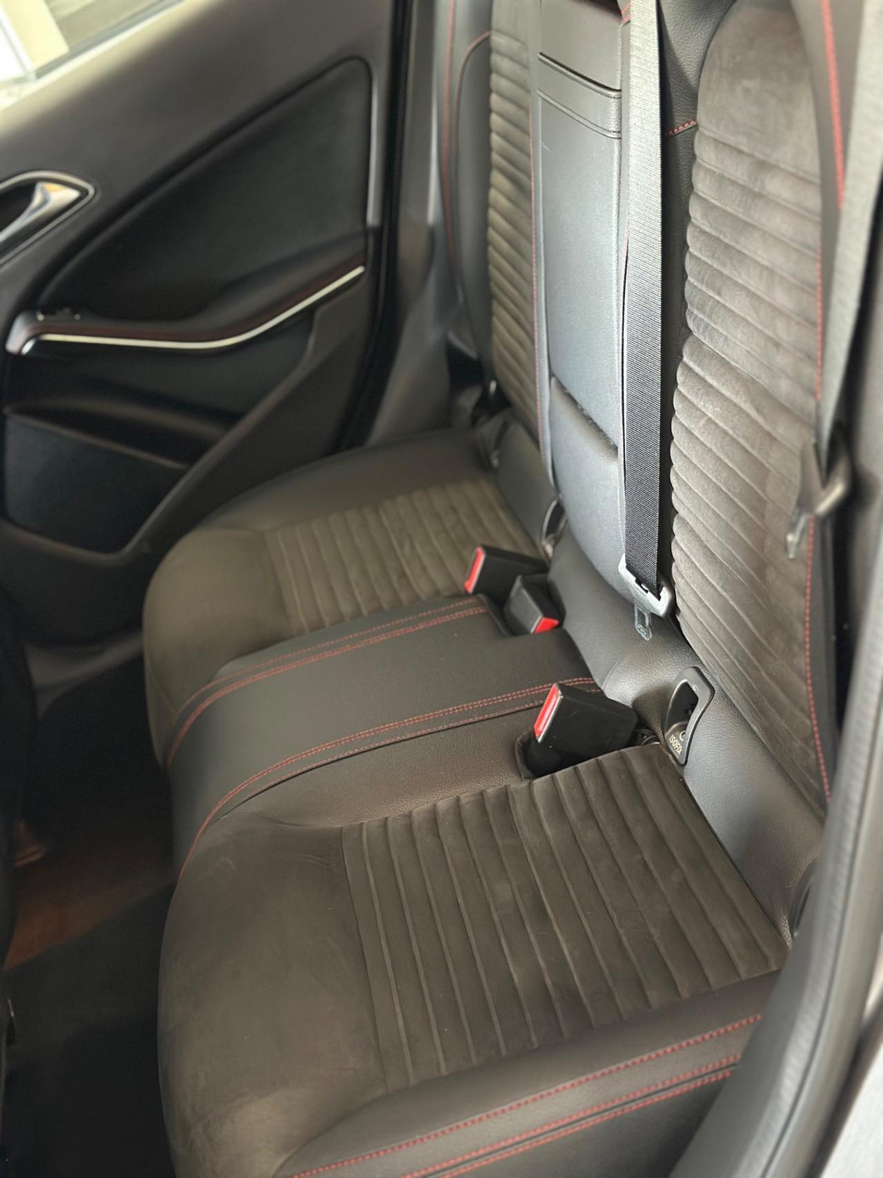 Mercedes-benz GLA 200 d Automatic Premium