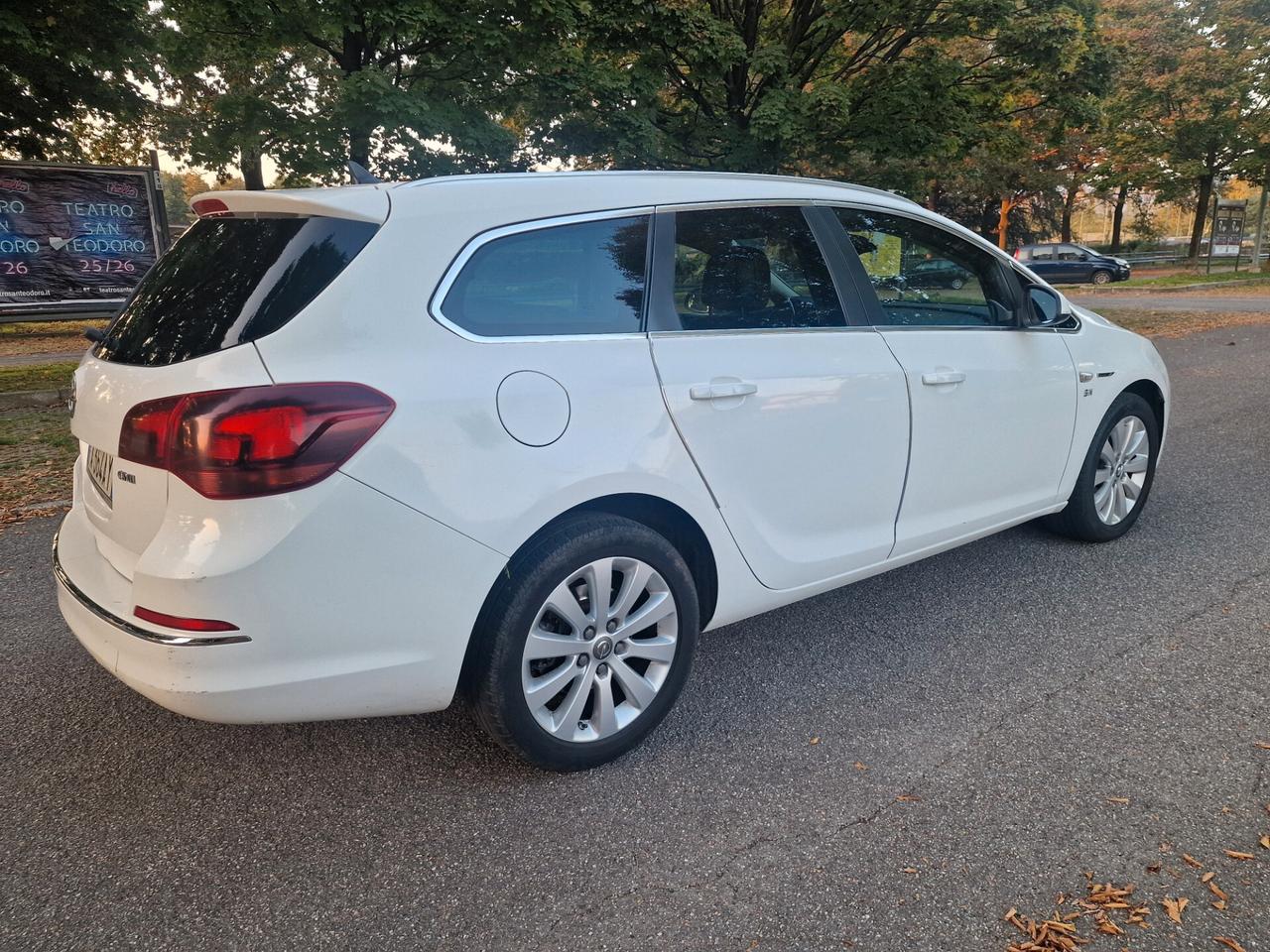 Opel Astra 2.0 CDTI 165CV Sports Tourer aut. Cosmo Fleet
