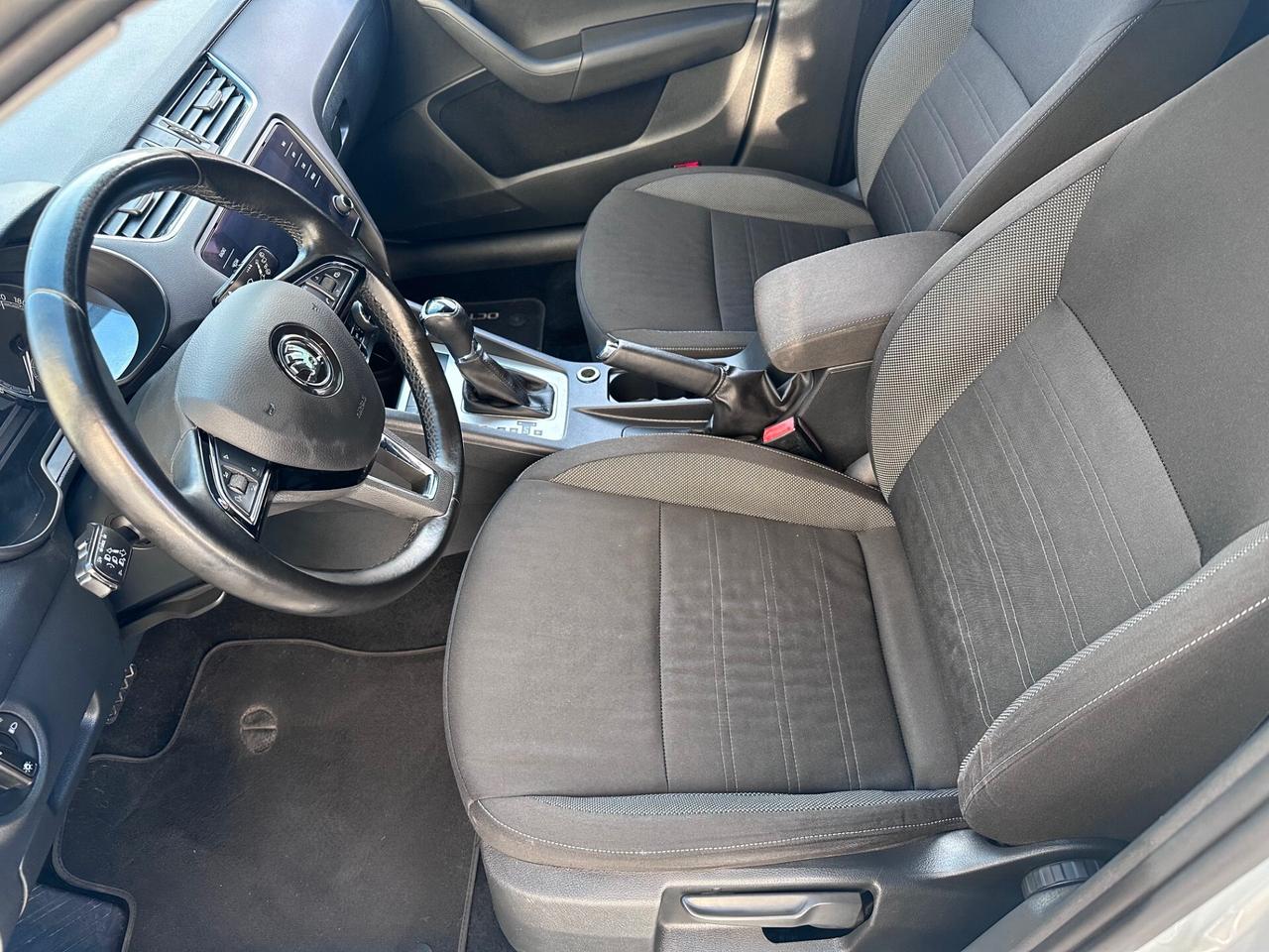 Skoda Octavia 1.6 TDI CR 115 CV DSG Executive*EURO6*NAVI