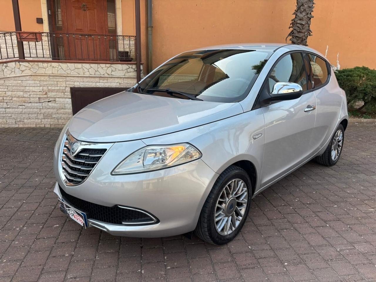 Lancia Ypsilon 1.3 MJT 16V 95 CV 5 porte S&S Platinum/*