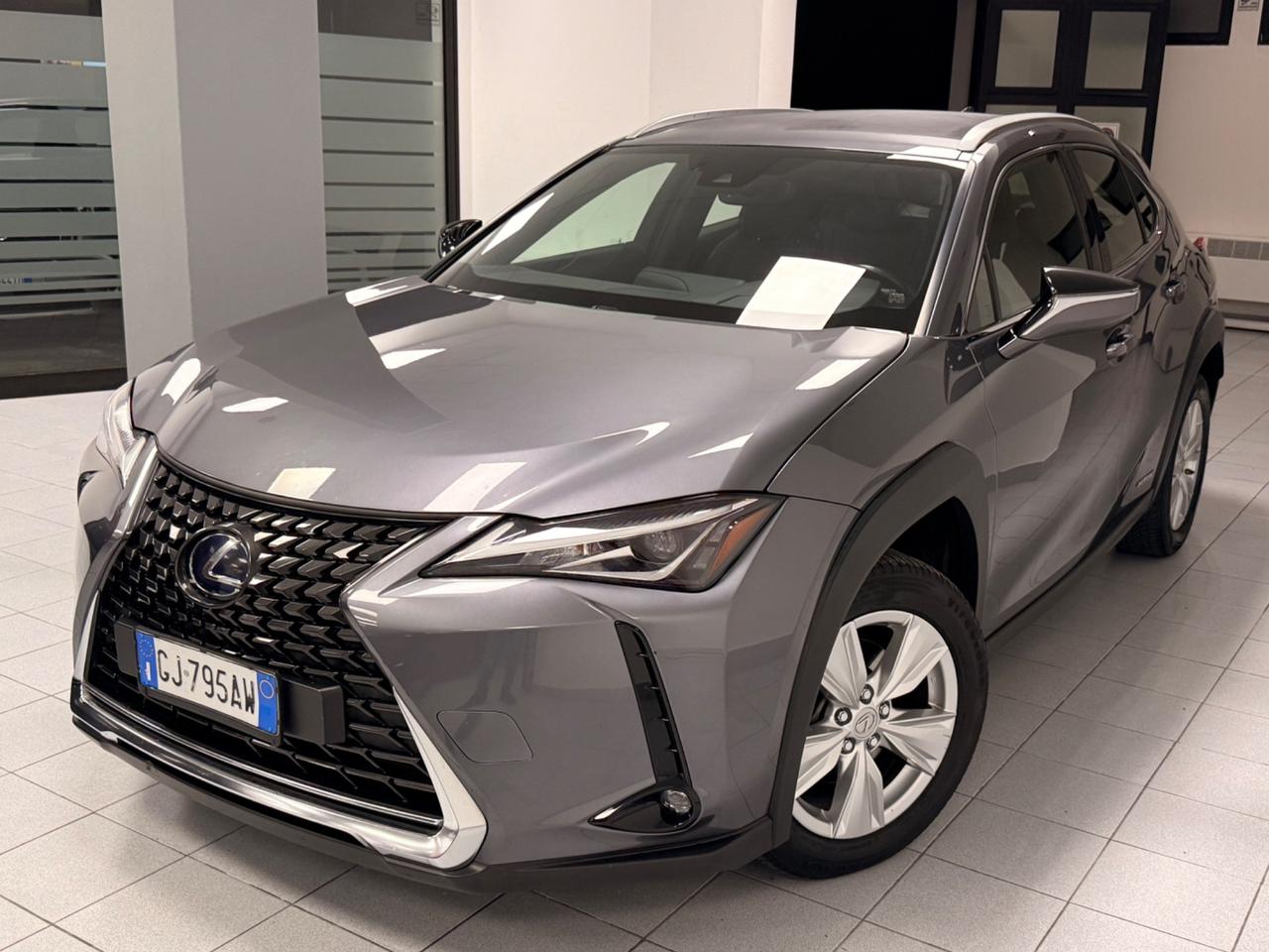 Lexus UX 250h Executive Garanzia 12/24/36