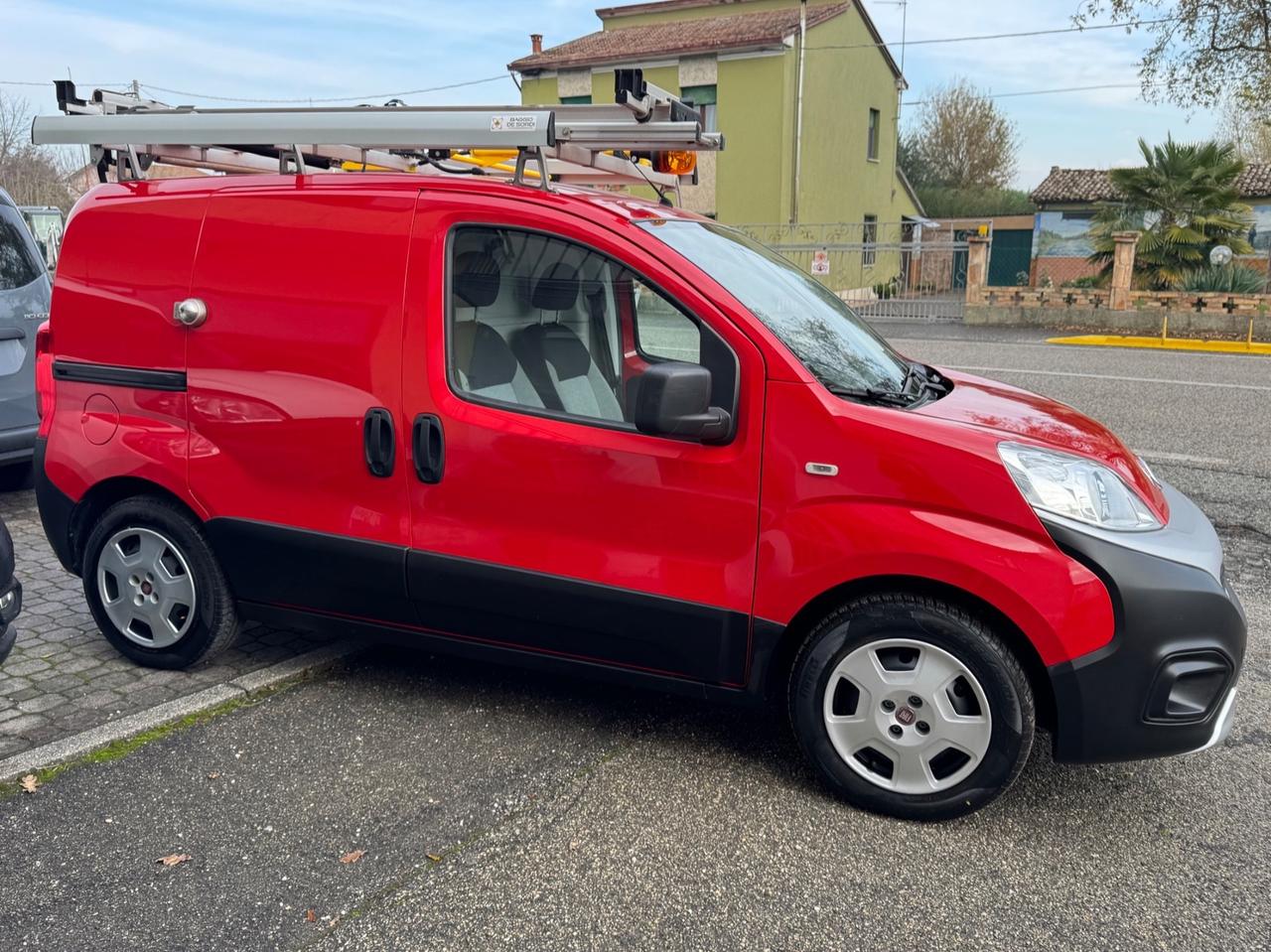 Fiat Fiorino 1.3 MJT 95CV Cargo Adventure Allestito
