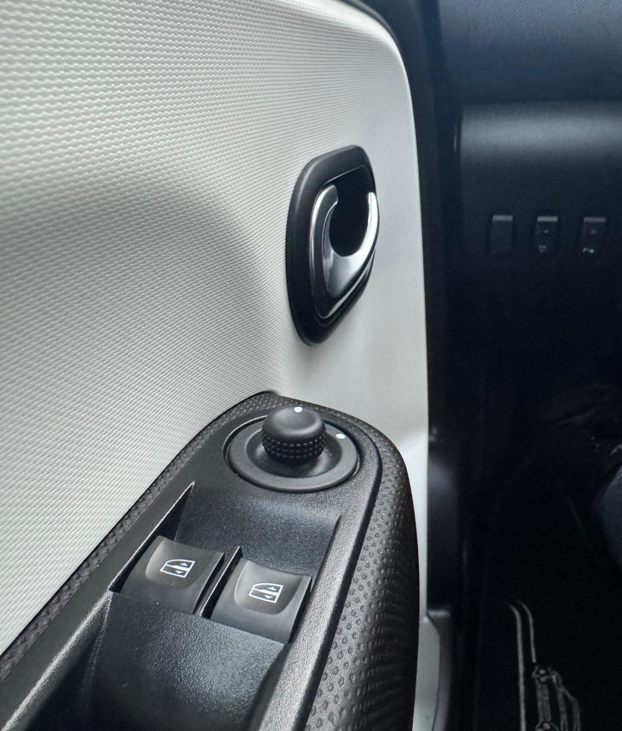 Renault Twingo Electric Vibes 2021 SOLO 24.000km