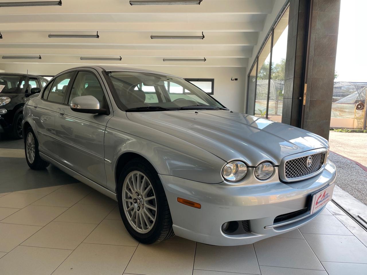 Jaguar X-Type 2.2D cat aut. Premium Luxury cDPF