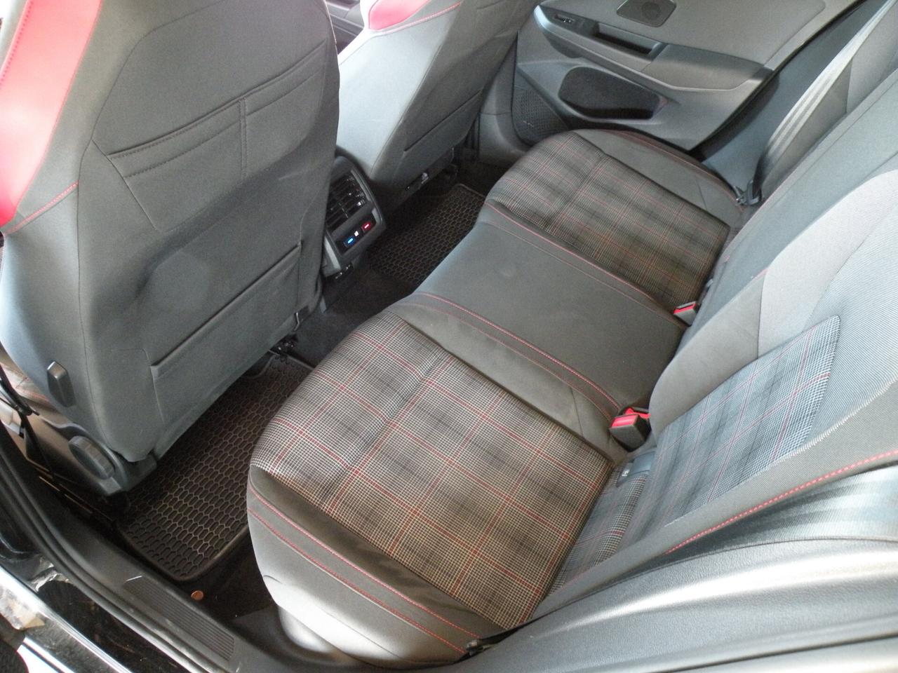 Volkswagen Golf GTI 2.0 TSI