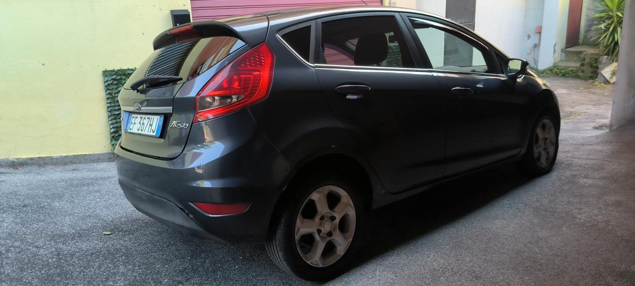 Ford Fiesta 1.4 TDCi 5p. Titanium