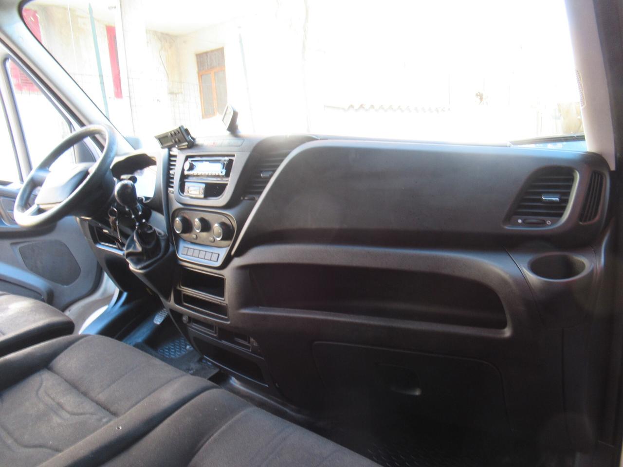 Iveco Daily 35C15 3.0 HPT PC-RG Cabinato ISOTERMICO ( CASSA FRIGO)