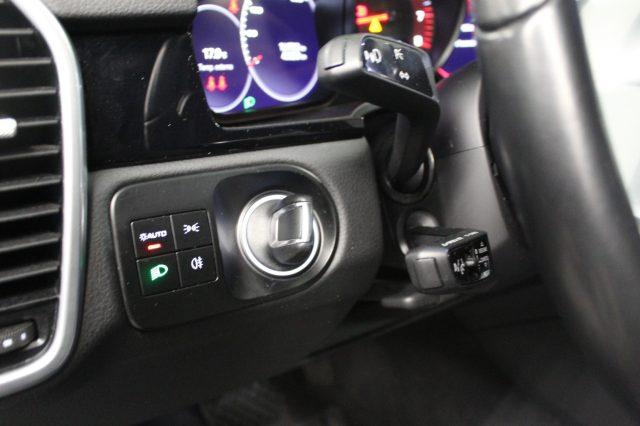 PORSCHE Cayenne Coupé 3.0 V6 340 CV Pack Sport Design