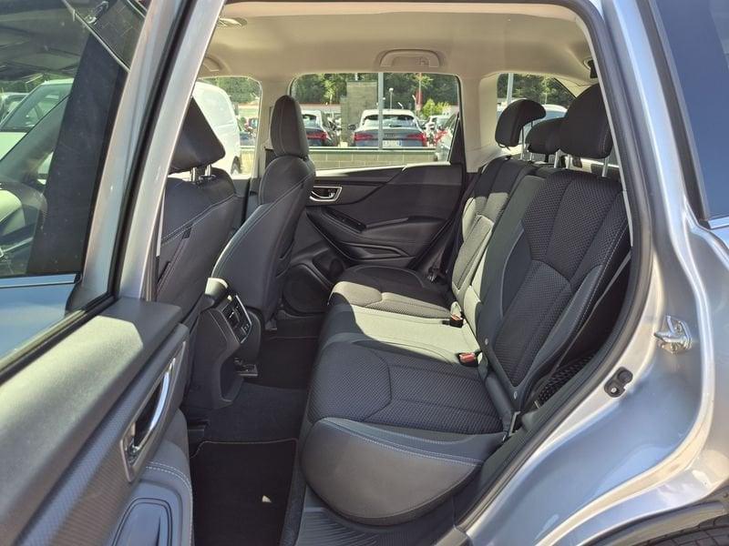 Subaru Forester 2.0i e-boxer Style lineartronic