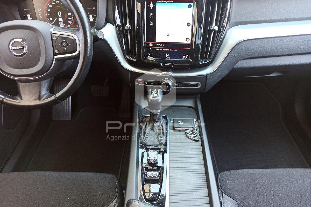 VOLVO XC60 D4 AWD Geartronic Inscription