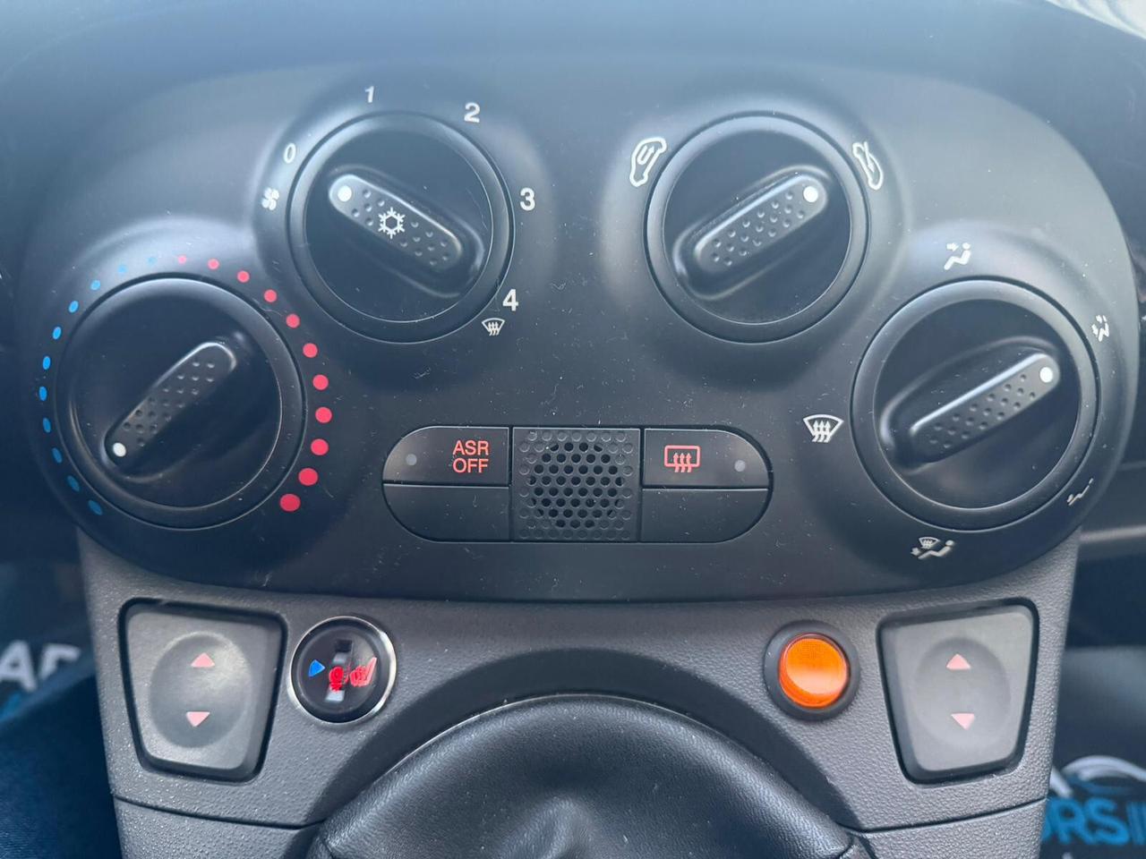 Fiat 500 CABRIO soli 82807 km