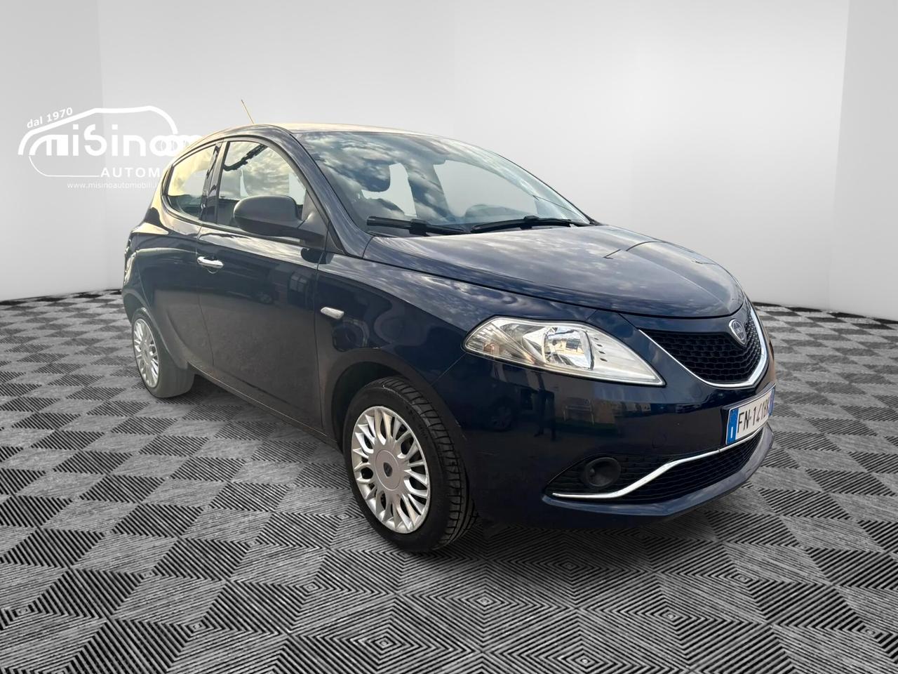 Lancia Ypsilon 1.2 69 CV 5 porte Platinum