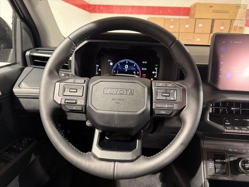 Toyota Hilux 2.8 DIESEL MILD HYBRID 48V 204 CV AUTOMATICO ICON