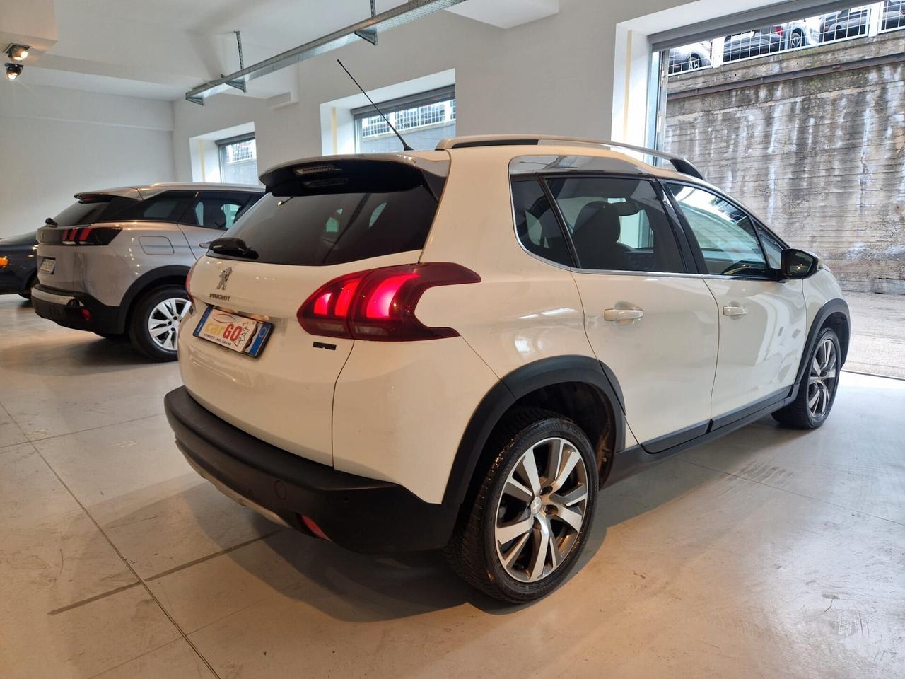Peugeot 2008 BlueHDi 100 Allure