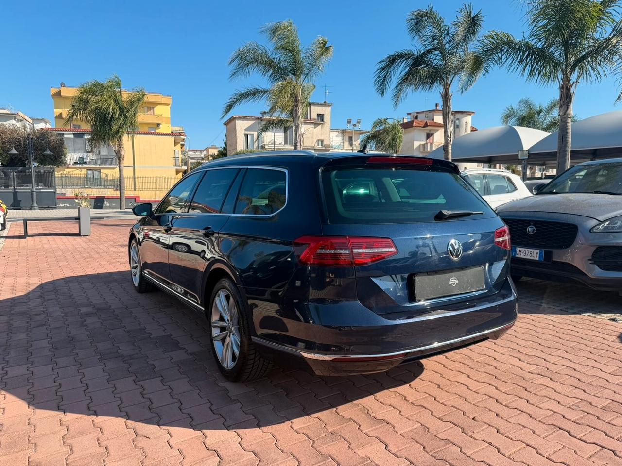 Volkswagen Passat Variant 2.0 TDI DSG Highline BlueMotion Technology
