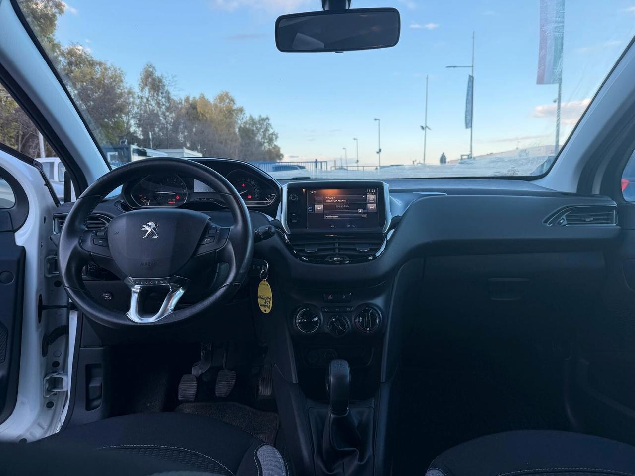 Peugeot 208 PureTech 82 5p. GPL Allure