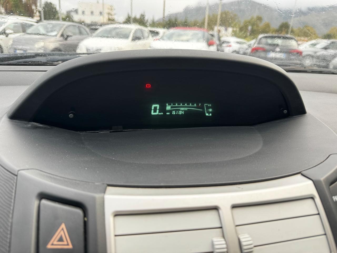 Toyota Yaris 1.0 5 porte