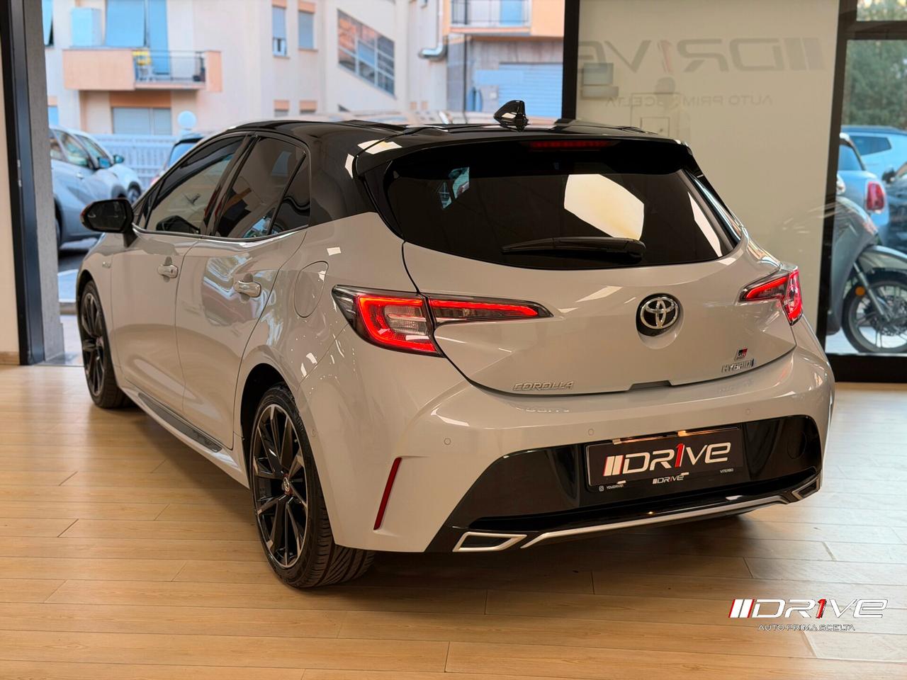 TOYOTA Corolla (2018-->) Corolla 2.0 Hybrid Lounge