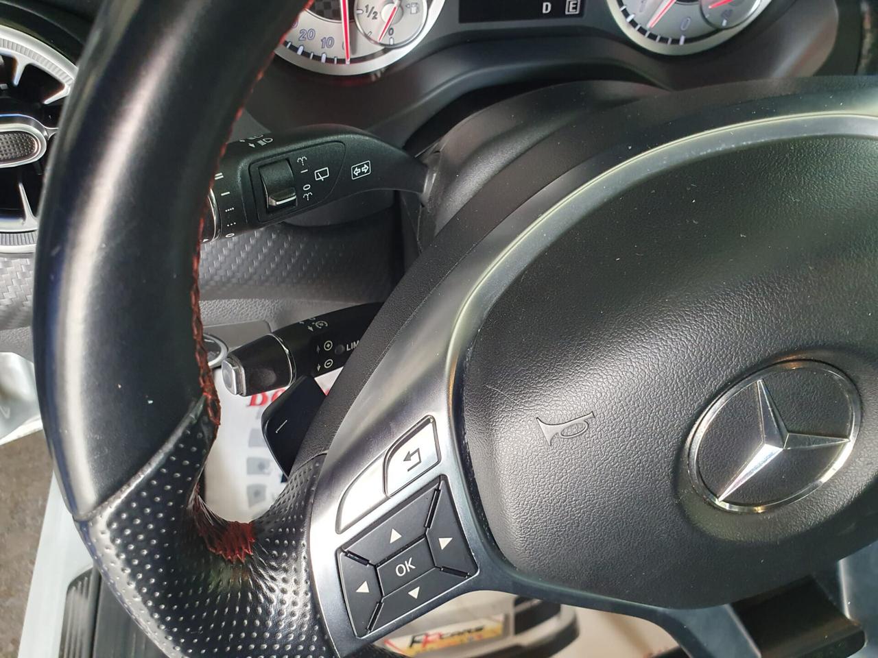 Mercedes-benz A 180 200 CDI BlueEFFICIENCY Premium