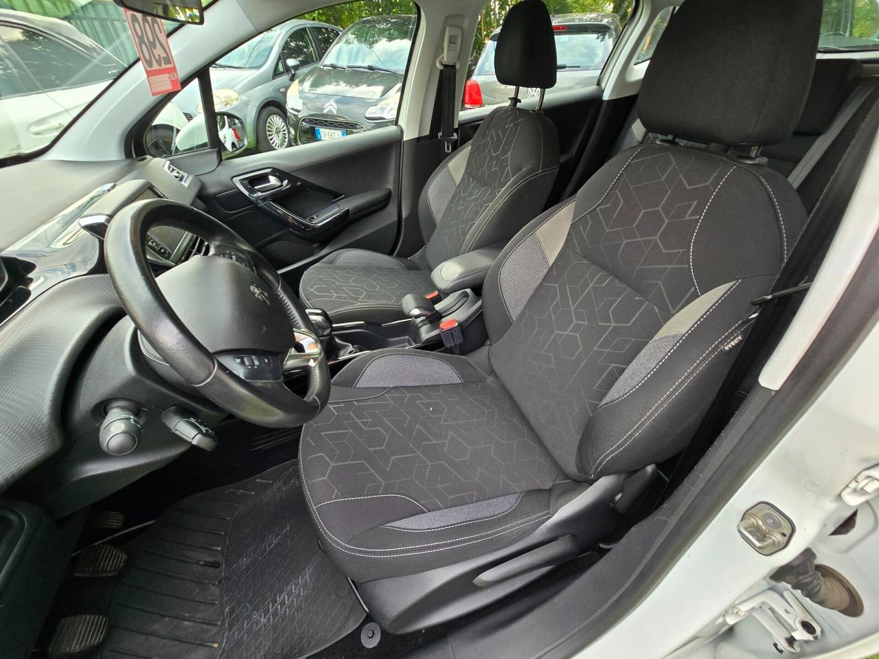 Peugeot 2008 1.2BZ/GPL 82CV 140000KM-2019