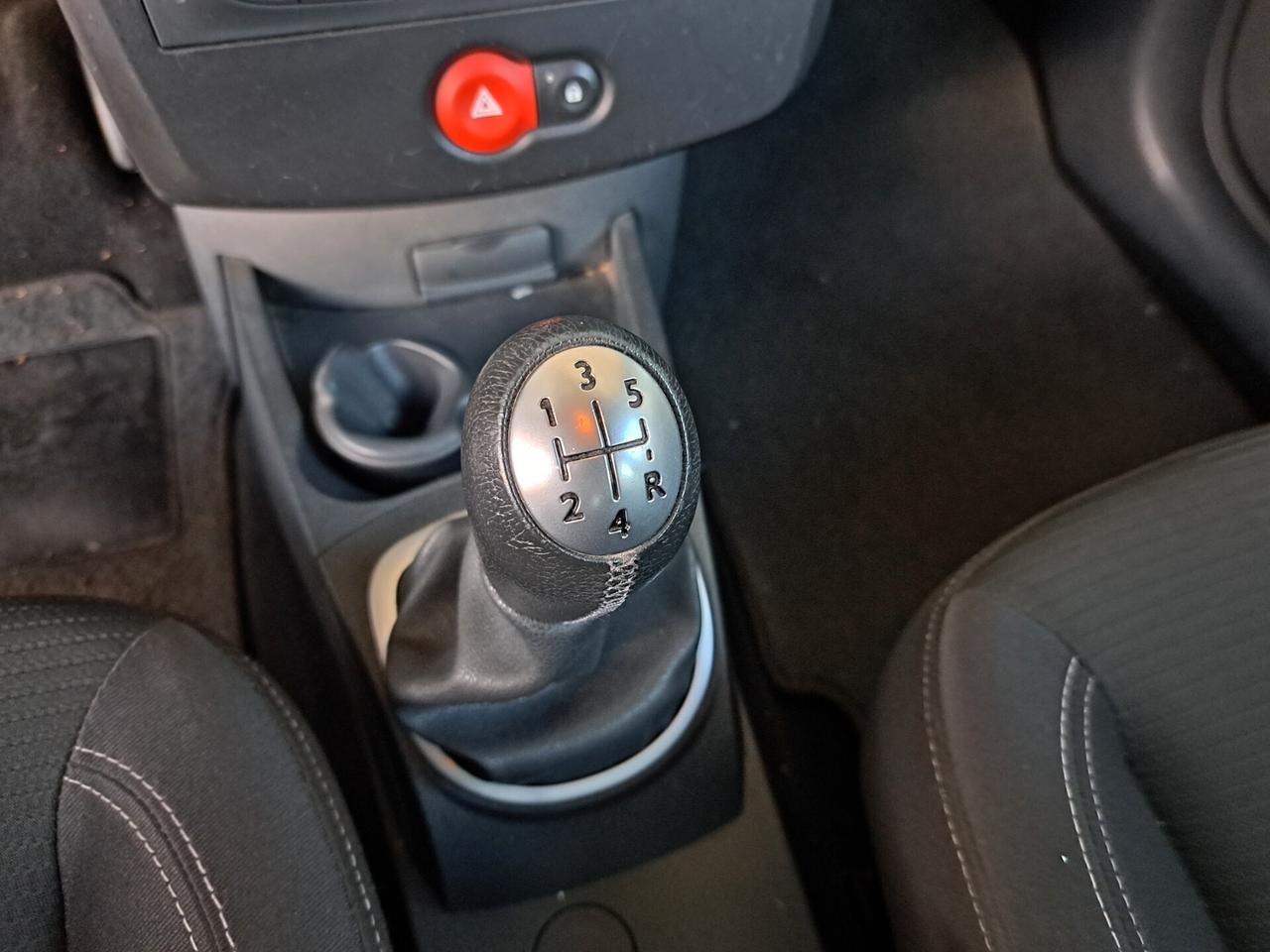 Renault Clio 1.2 Benz. 5 porte Confort