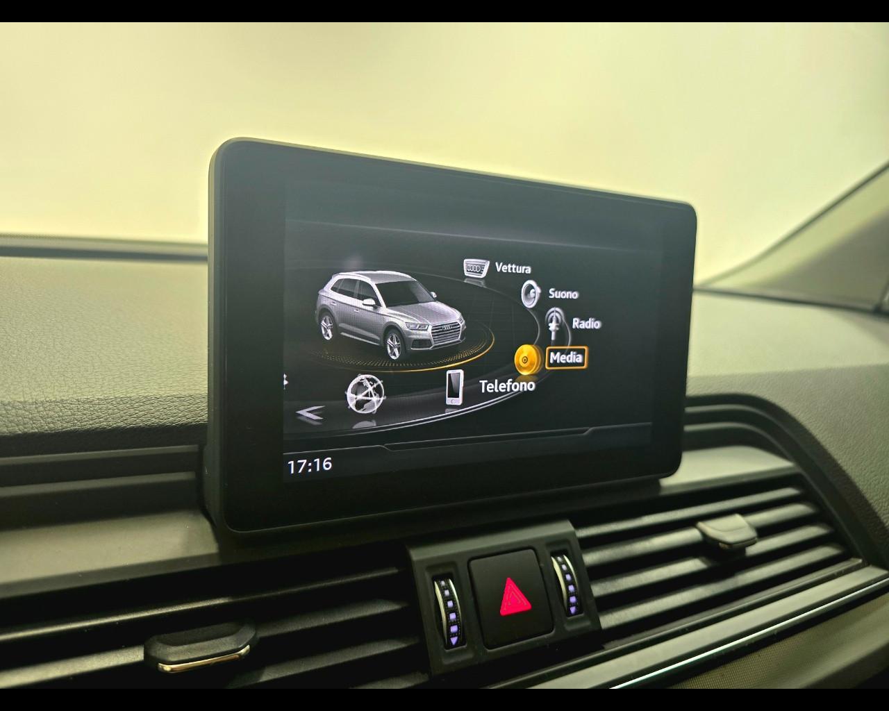 AUDI Q5 2.0 TDI SPORT