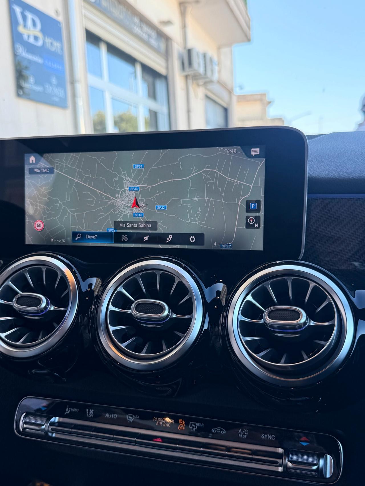 Mercedes-benz GLB 220 d Premium 4matic auto AMG con LUCI SOFFUSE,TELECAMERA,APPLE CARPLAY,NAVI,VIRTUAL COCKPIT,SCHERMO