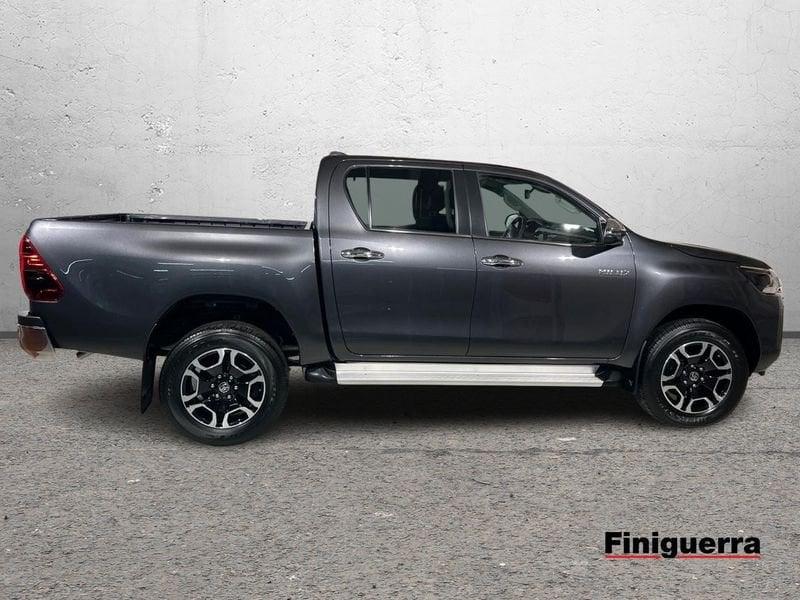 Toyota Hilux 2.8 D 4WD Automatico Double Cab EXECUTIVE